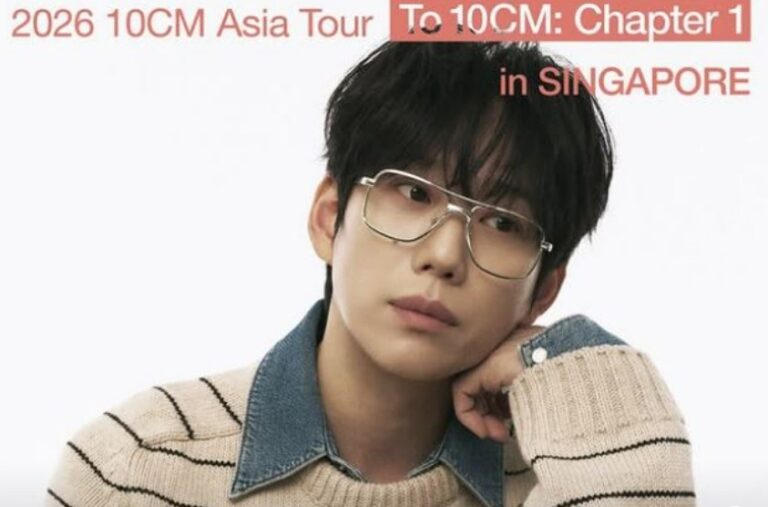 10cm refund news poster for 2026 Asia Tour in Singapore, featuring Kwon Jung‑yeol in striped sweater.