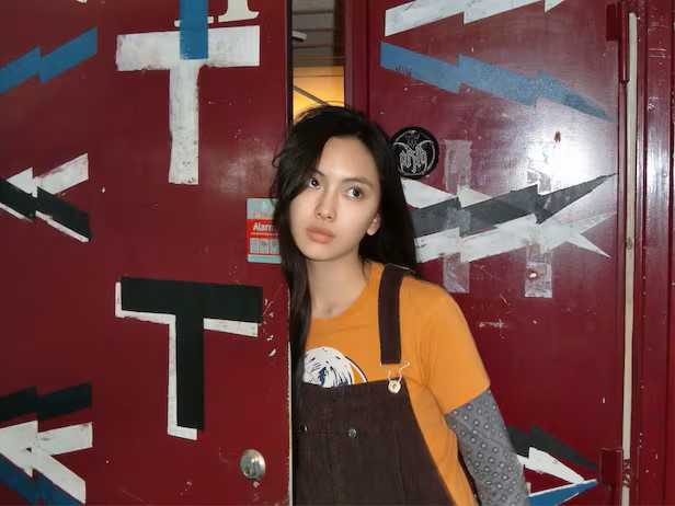 Hyein attends a birthday party event organized by a group of her fans on April 21.