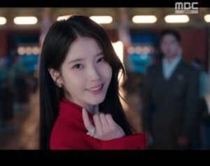 IU appears on MBC-TV drama "21st Century Grand Prince"