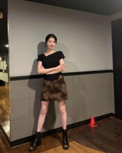Jang Da-A shows off her styling and natural presence in front of the camera.