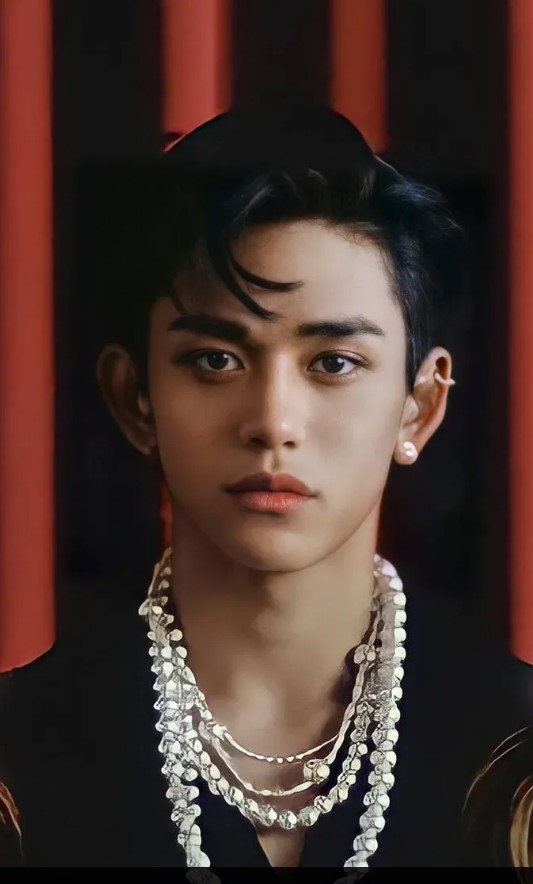 Former NCT member Lucas leaves SM Entertainment as his exclusive contract ends, marking a new chapter in his solo career.