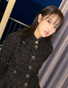 Actress Park Bo-young poses for a camera.