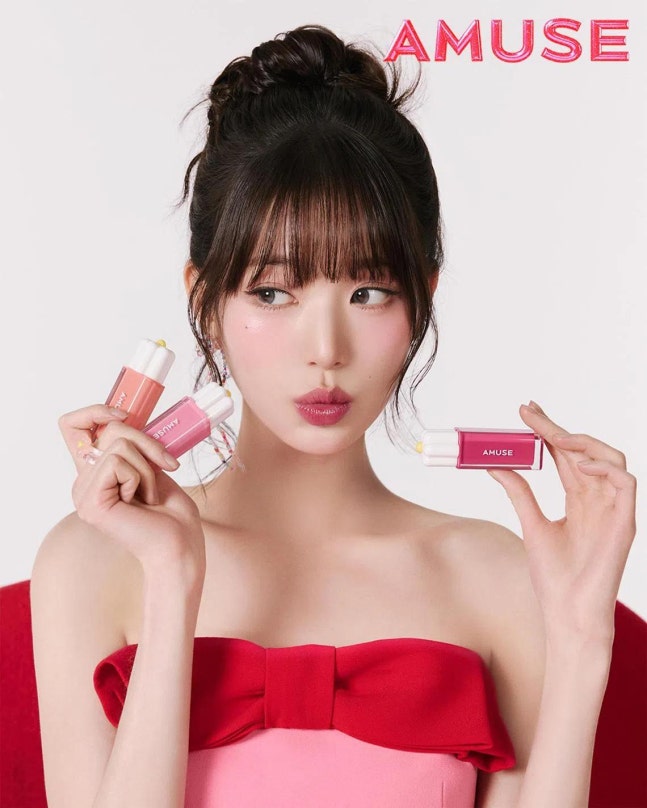 IVE Wonyoung, whose former beauty brand AMUSE apologized over a Chinese sales channel controversy